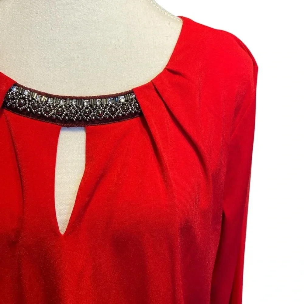 Liz Claiborne festive red top size XL with bejeweled collar - Picture 2 of 7